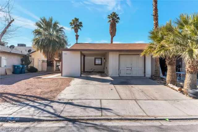 MLS: 2369564 Condo For Sale