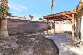 Photo #5: 2369564 Listing 