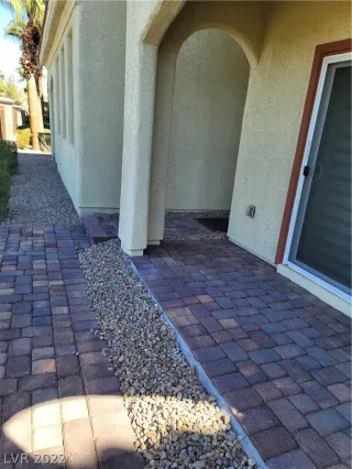 Photo #5: 2369590 Listing 