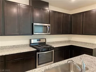 Photo #5: 2369593 Listing 