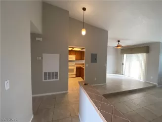 Photo #3: 2369596 Listing 