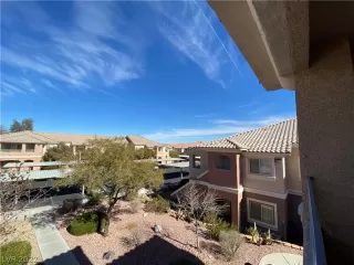 Photo #2: 2369609 Listing