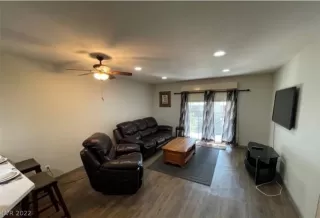 Photo #3: 2369612 Listing 