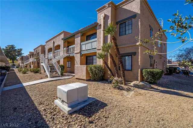 MLS: 2369615 Condo For Sale