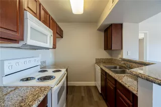 Photo #1: 2369615 Listing 