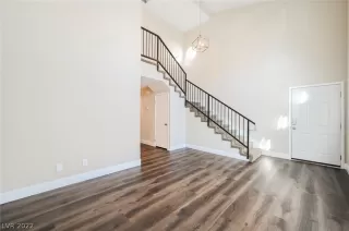 Photo #3: 2369689 Listing