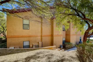 Photo #2: 2369715 Listing 