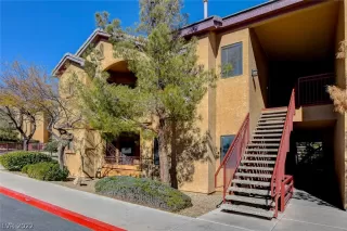 Photo #3: 2369715 Listing 