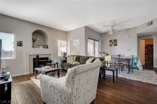 Photo #6: 2369715 Listing 