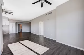 Photo #6: 2369795 Listing 