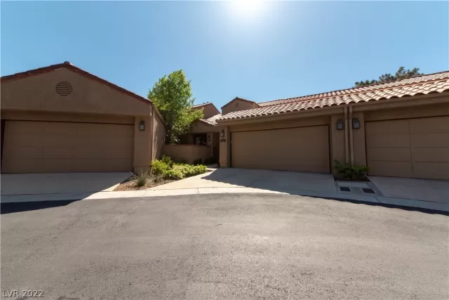 MLS: 2369796 Condo For Sale