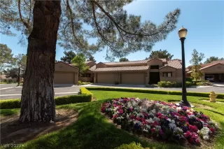 Photo #4: 2369796 Listing 