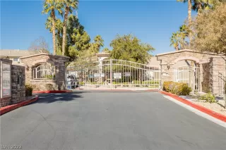 Photo #2: 2369798 Listing 