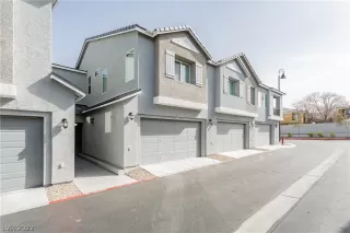 Photo #1: 2369815 Listing
