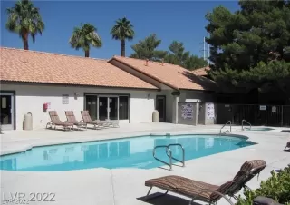 Photo #1: 2369817 Listing 