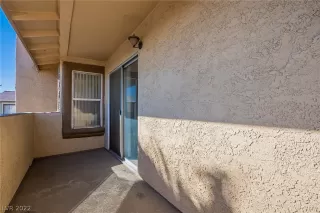 Photo #4: 2369830 Listing 