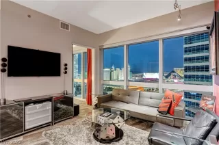 Photo #1: 2369857 Listing 