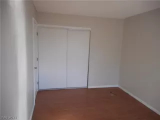 Photo #4: 2369867 Listing 