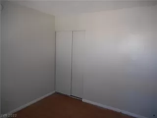 Photo #5: 2369867 Listing 