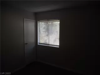 Photo #6: 2369867 Listing 