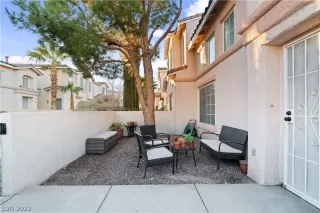 Photo #3: 2369869 Listing 