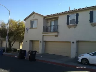 Photo #4: 2369881 Listing