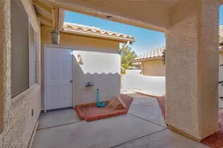 Photo #4: 2369894 Listing