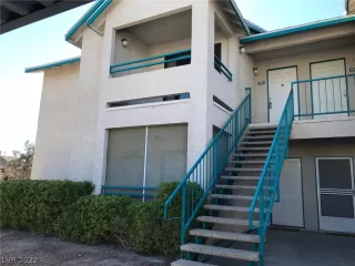 Photo #1: 2369926 Listing 