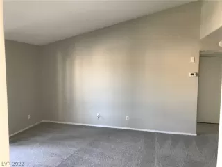 Photo #3: 2369926 Listing 