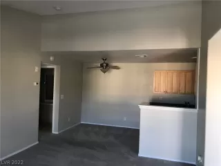 Photo #4: 2369926 Listing 