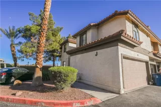 Photo #2: 2369958 Listing