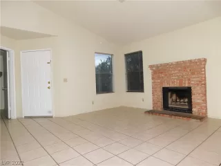 Photo #2: 2369959 Listing 