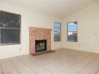 Photo #3: 2369959 Listing 