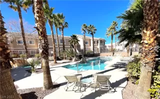 Photo #4: 2369975 Listing