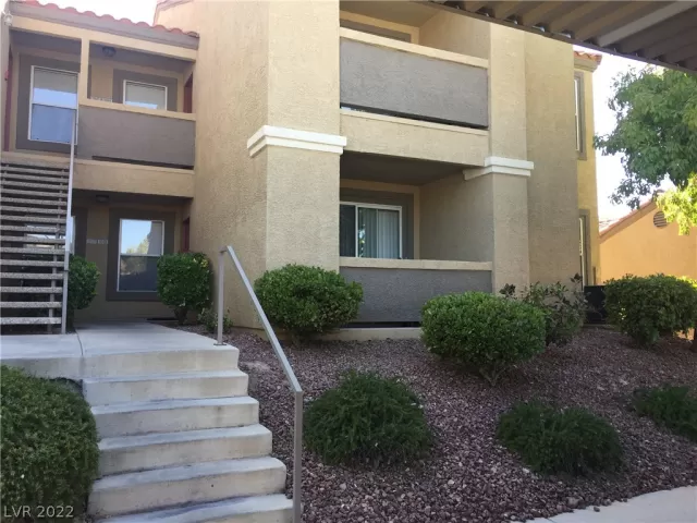 MLS: 2370038 Condo For Sale