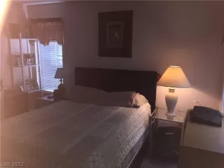 Photo #4: 2370038 Listing