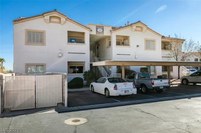 MLS: 2370044 Condo For Sale