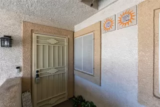 Photo #2: 2370044 Listing