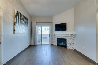 Photo #5: 2370044 Listing