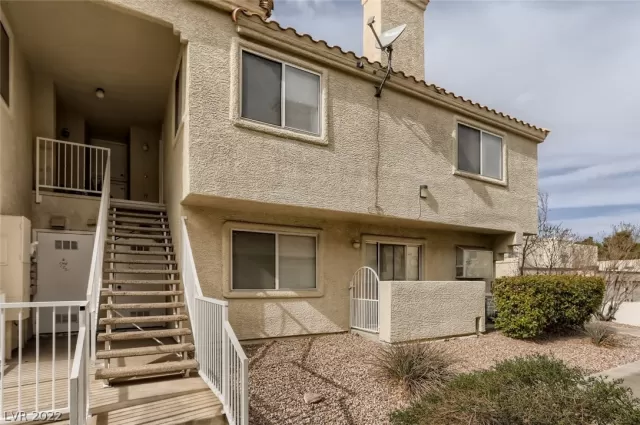 MLS: 2370047 Condo For Sale