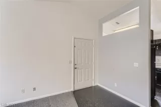 Photo #1: 2370047 Listing 