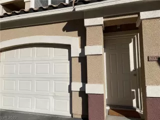 Photo #1: 2370062 Listing 