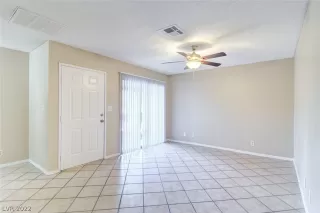 Photo #1: 2370075 Listing 