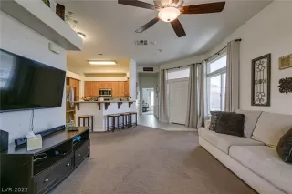 Photo #6: 2370079 Listing