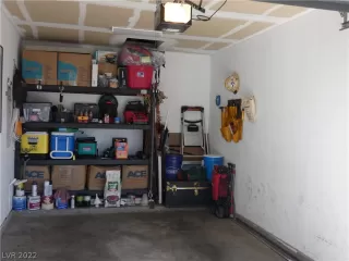 Photo #4: 2370089 Listing