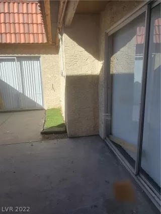 Photo #2: 2370097 Listing 