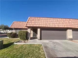 Photo #3: 2370097 Listing 