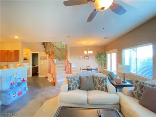 Photo #2: 2370120 Listing