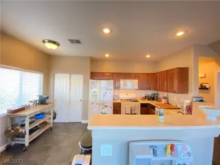 Photo #3: 2370120 Listing