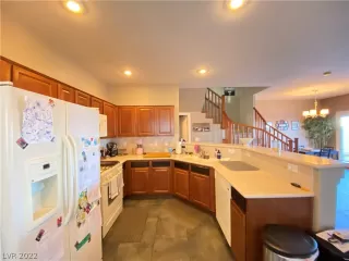 Photo #4: 2370120 Listing